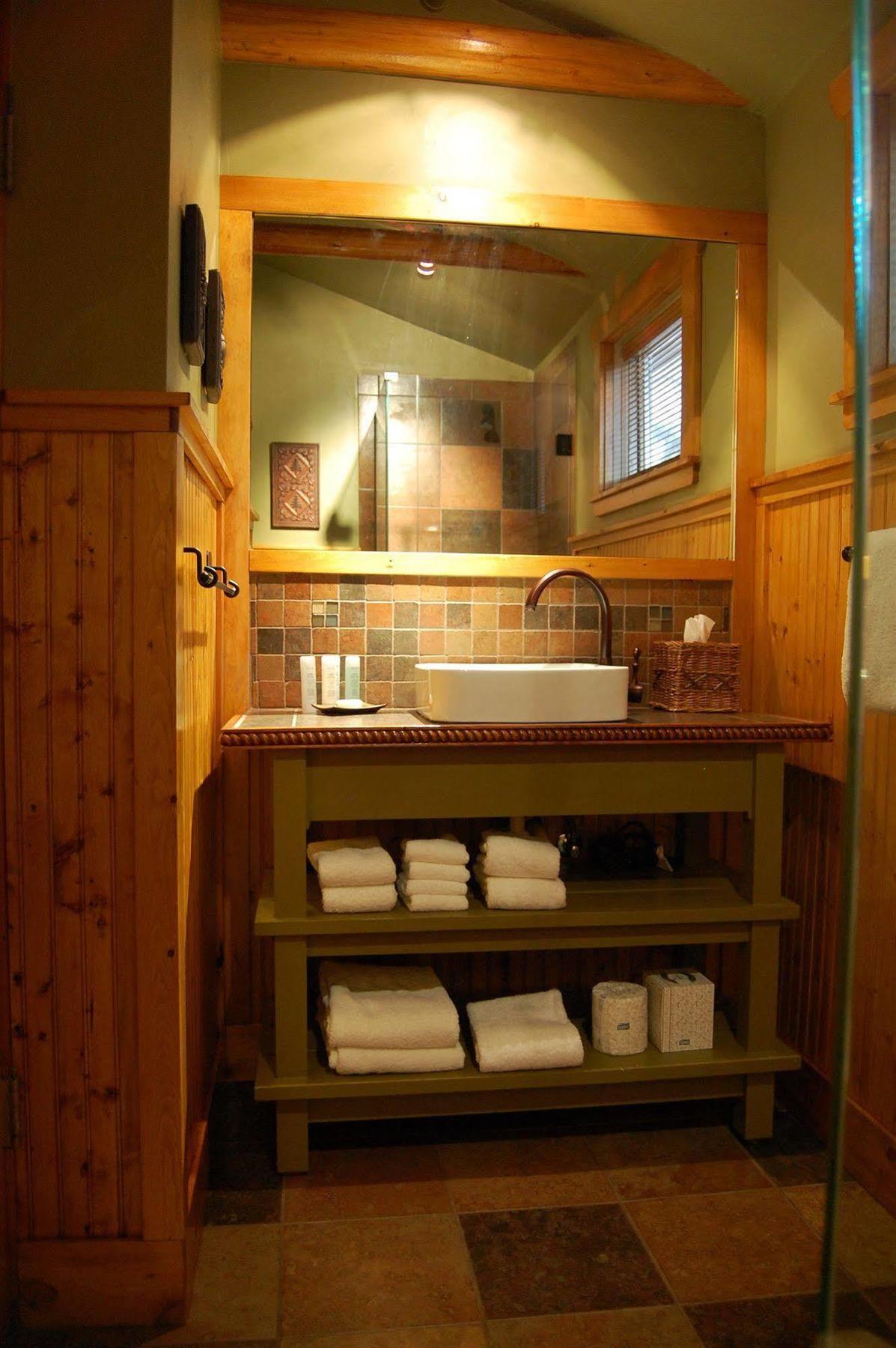 Highland Haven Creekside Inn เอเวอร์กรีน ภายนอก รูปภาพ